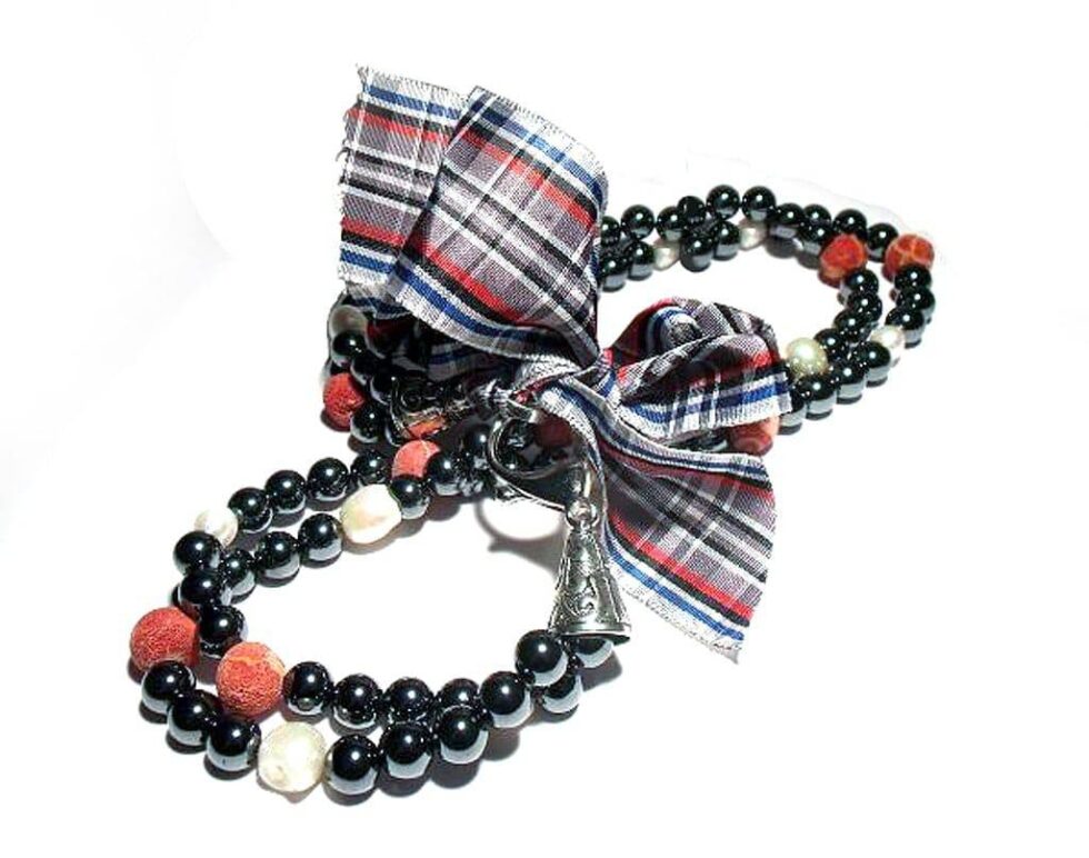 Necklace with hematite, pearls and madrepora