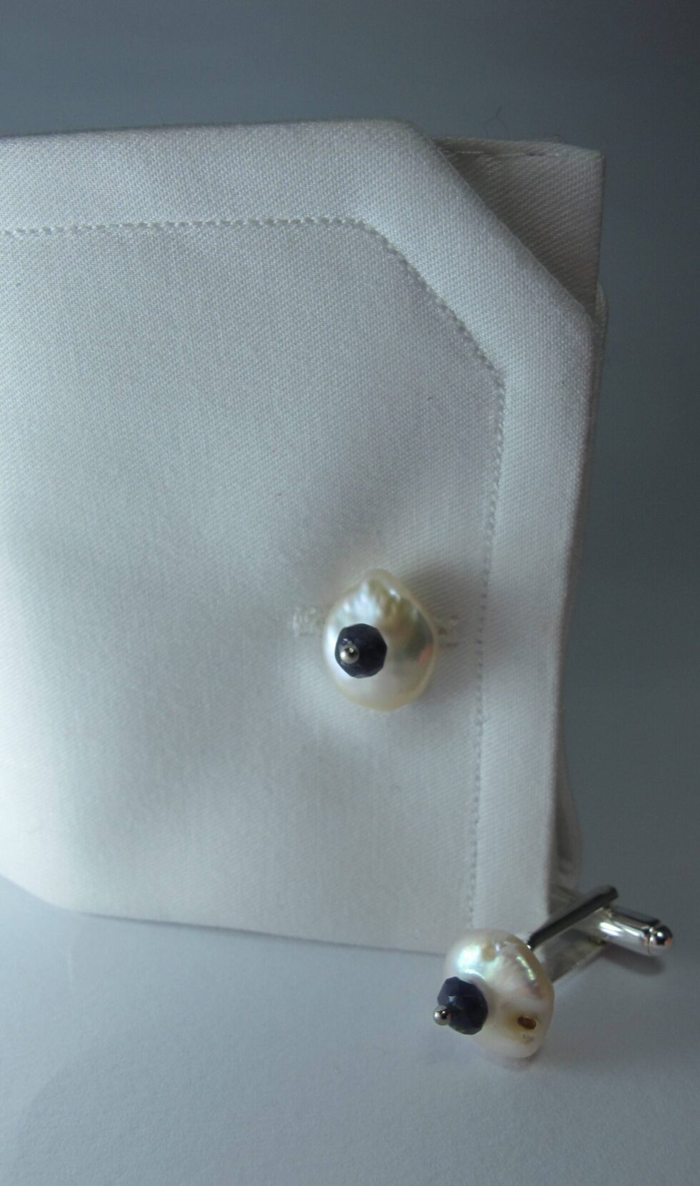 Cufflinks with pearls and iolite