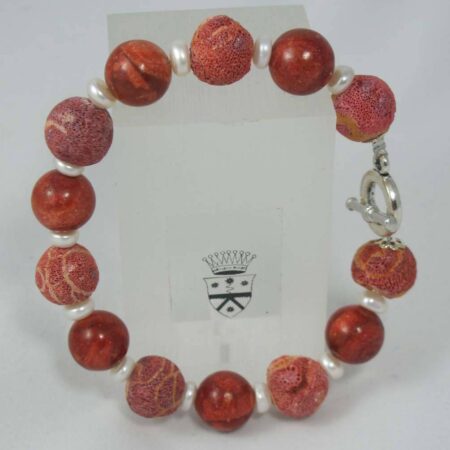 Bracelet with madrepora and pearls