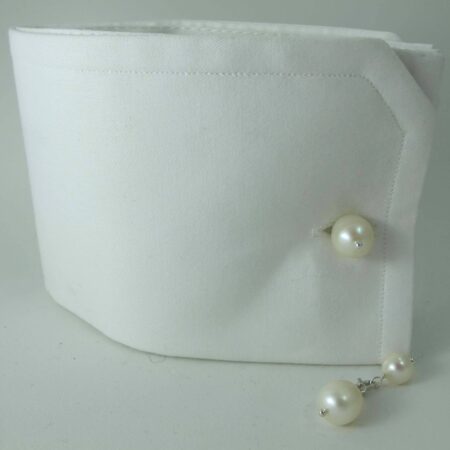Cufflinks with pearls