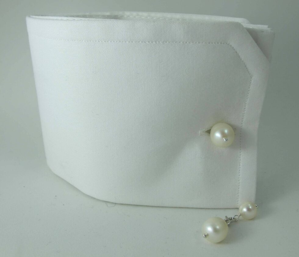 Cufflinks with pearls