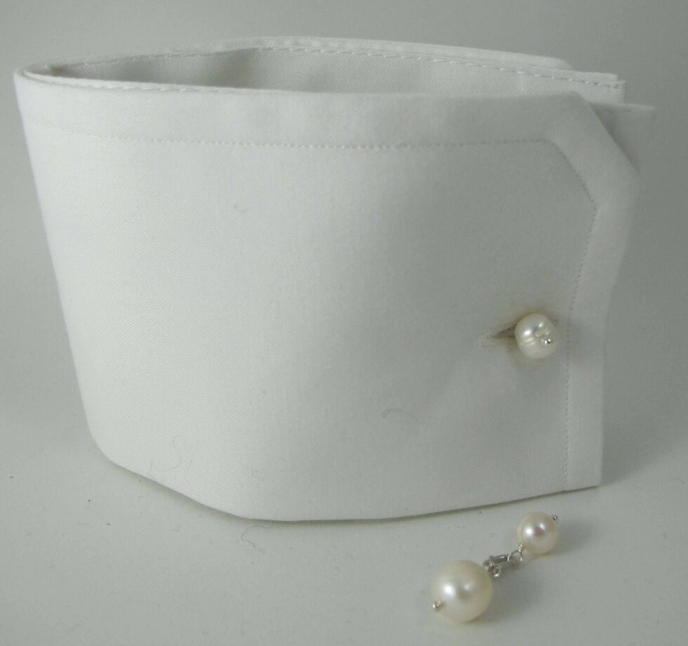 Cufflinks with pearls