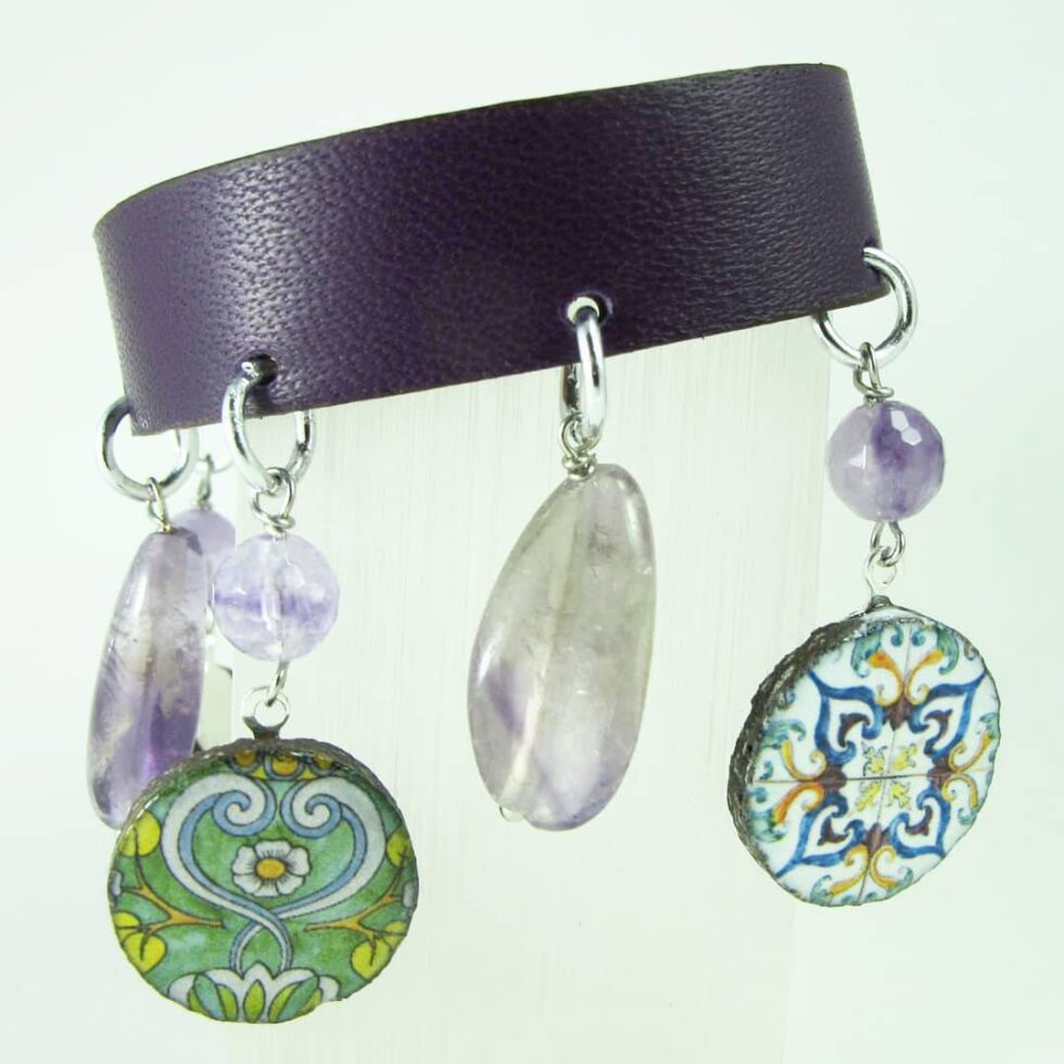 Leather choker and bracelet with amethyst and lava lapilli