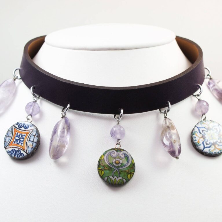 Leather choker and bracelet with amethyst and lava lapilli