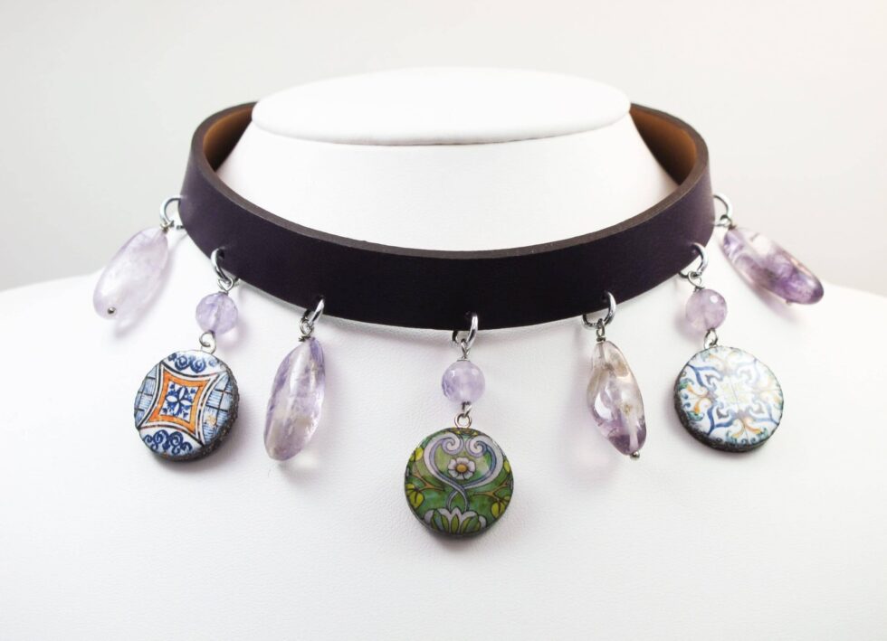 Leather choker and bracelet with amethyst and lava lapilli