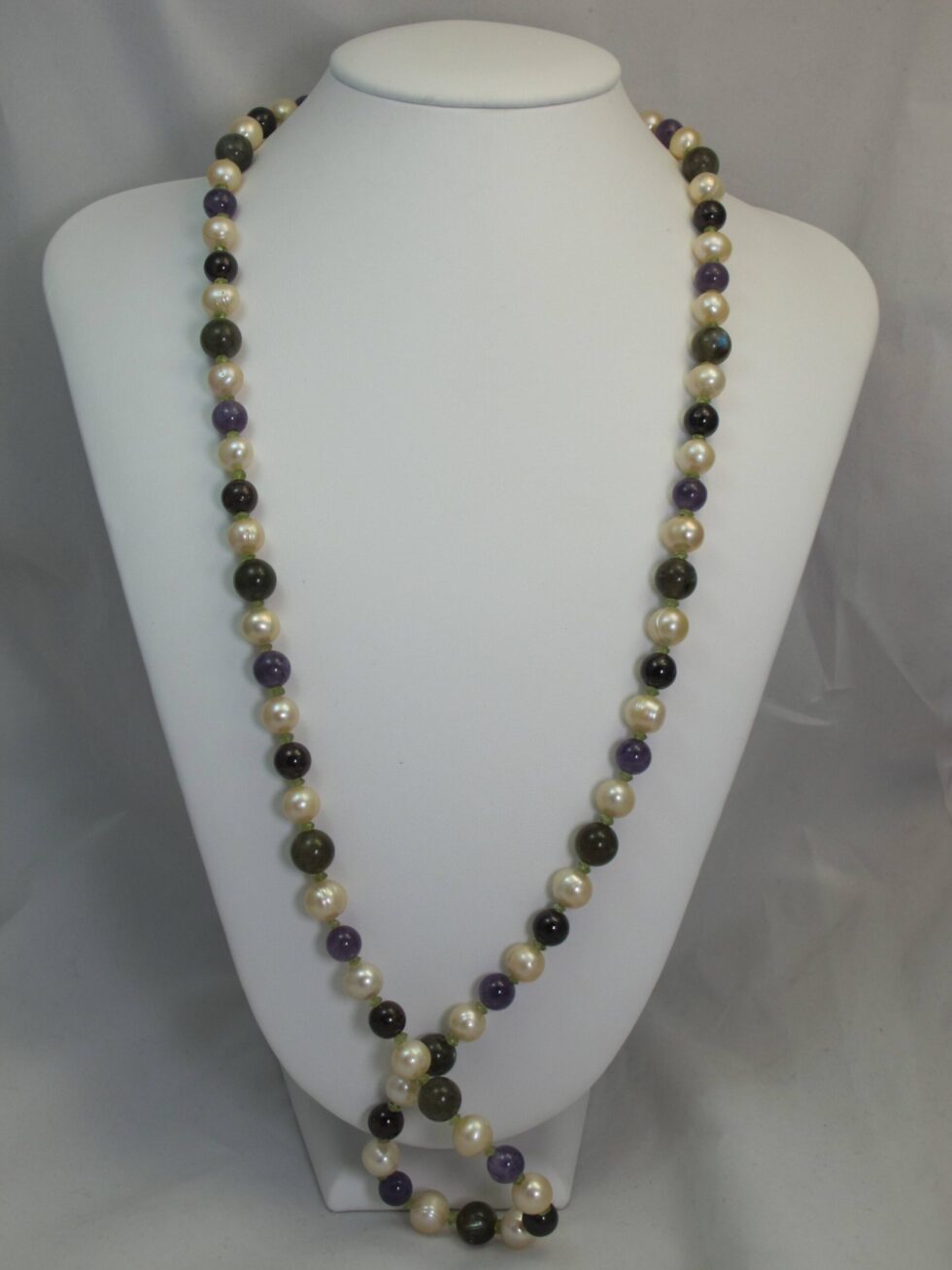 Long necklace with pearls, amethyst, labradorite, garnet and peridot