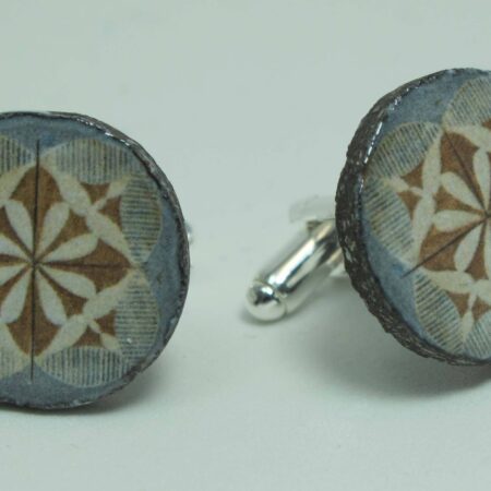 Cufflinks with enamelled lava lapilli
