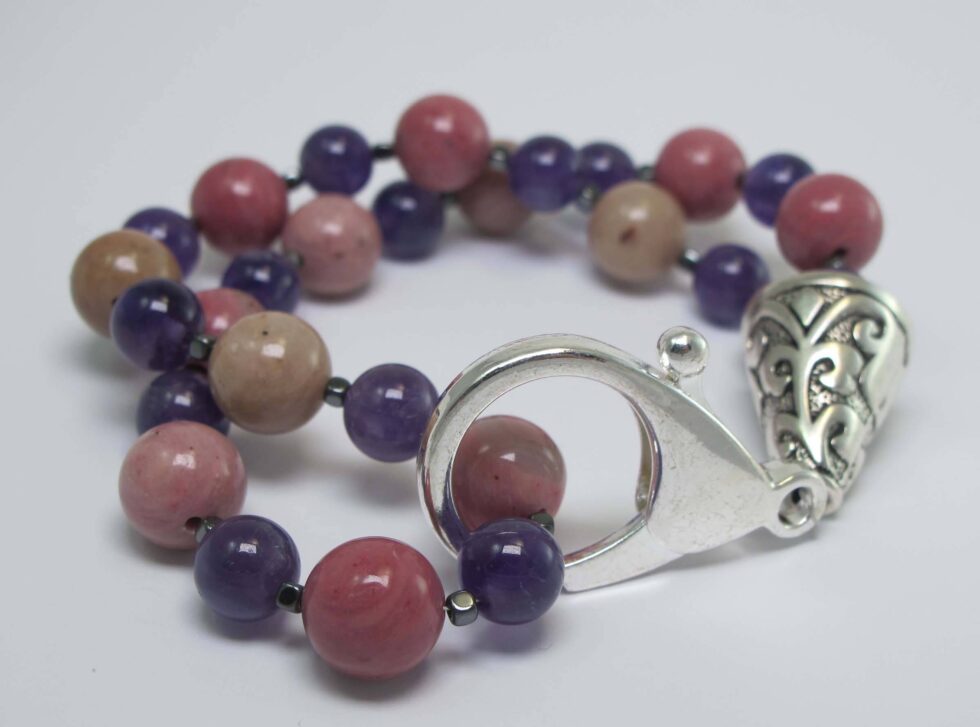Bracelet with amethyst, rhodonite and hematite