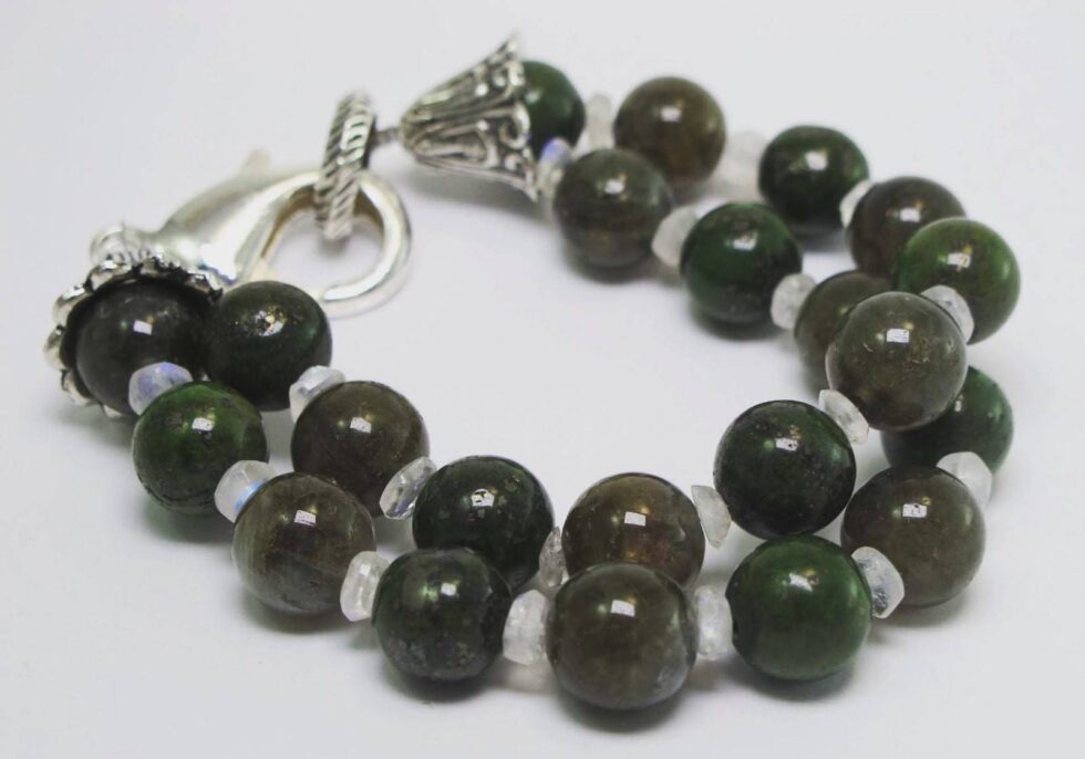 Bracelet with Africanana jade, labradorite and moonstone
