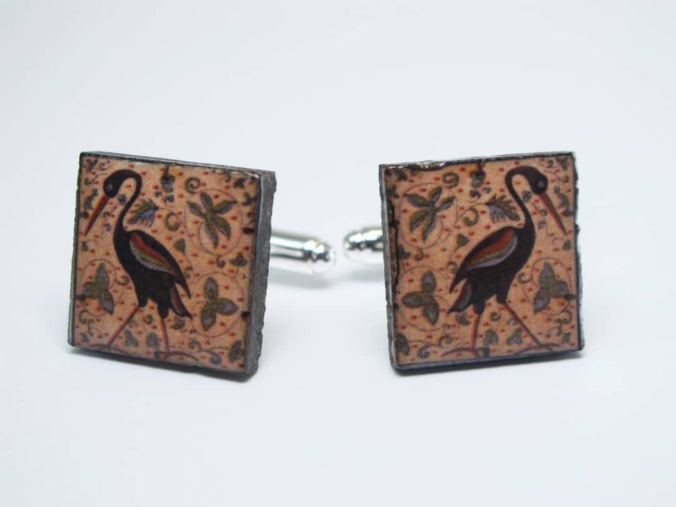 Cufflinks with enamelled lava lapilli (the flamingo)