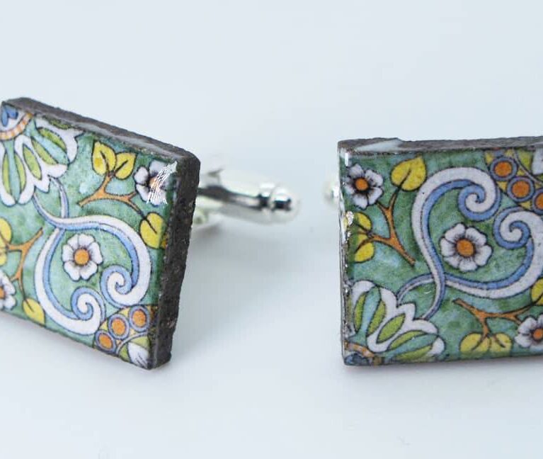 Cufflinks with enamelled lava lapilli (waves design)