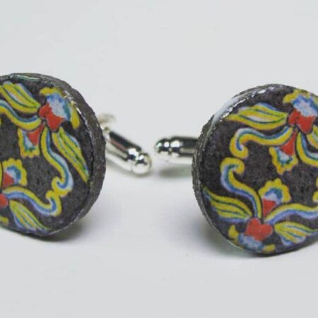 Cufflinks with enamelled lava lapilli (garland design)