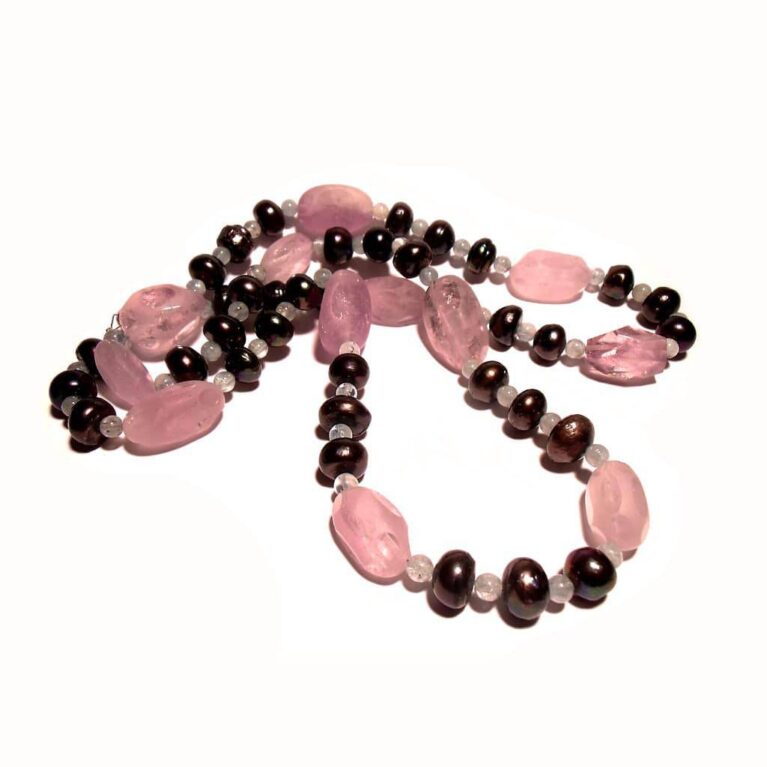 Long necklace with gray freshwater pearls, amethyst and aquamarine