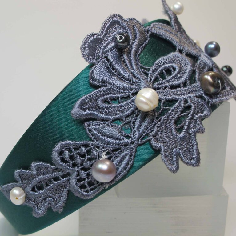 Headband in petrol green satin with grey lace and pearls
