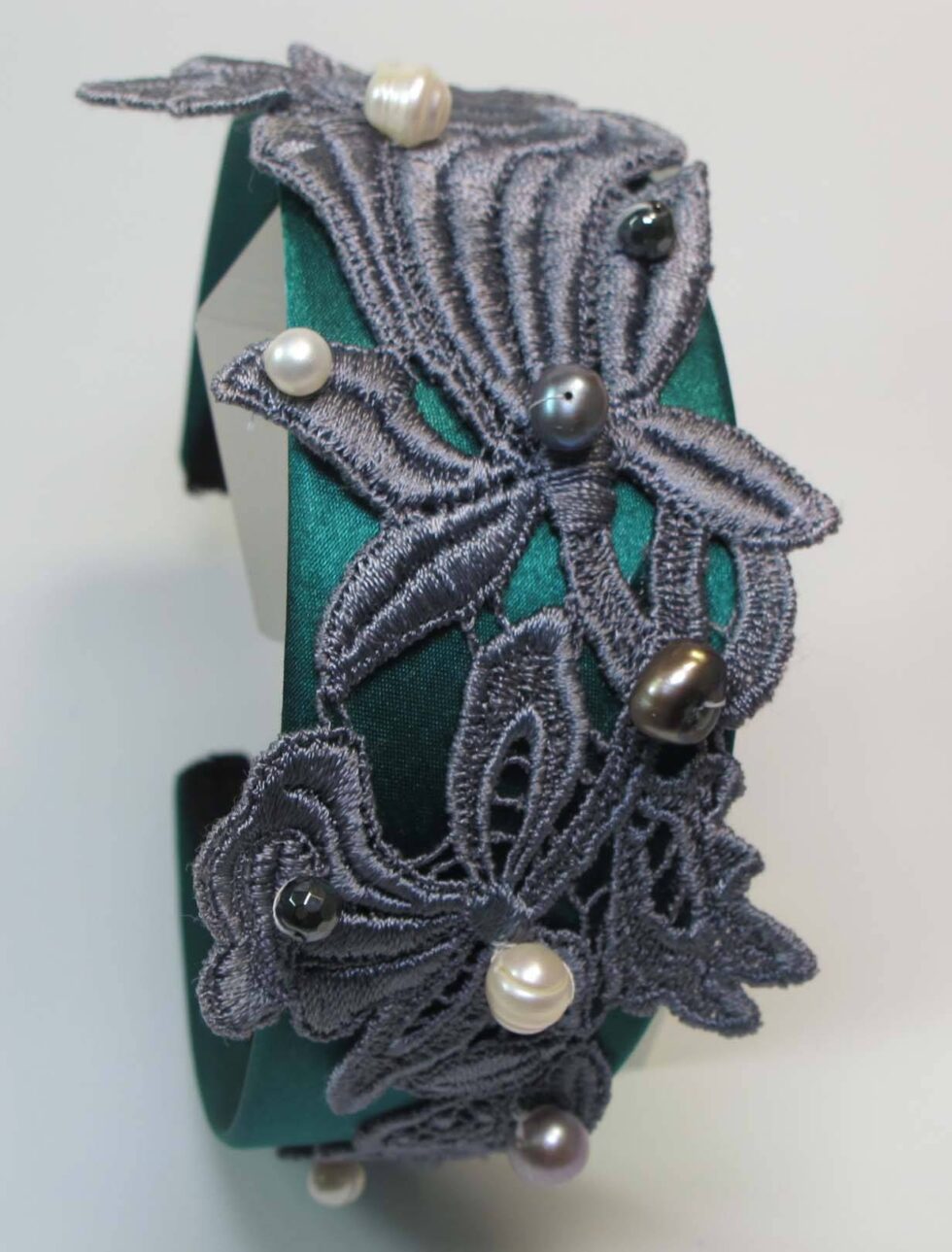 Headband in petrol green satin with grey lace and pearls