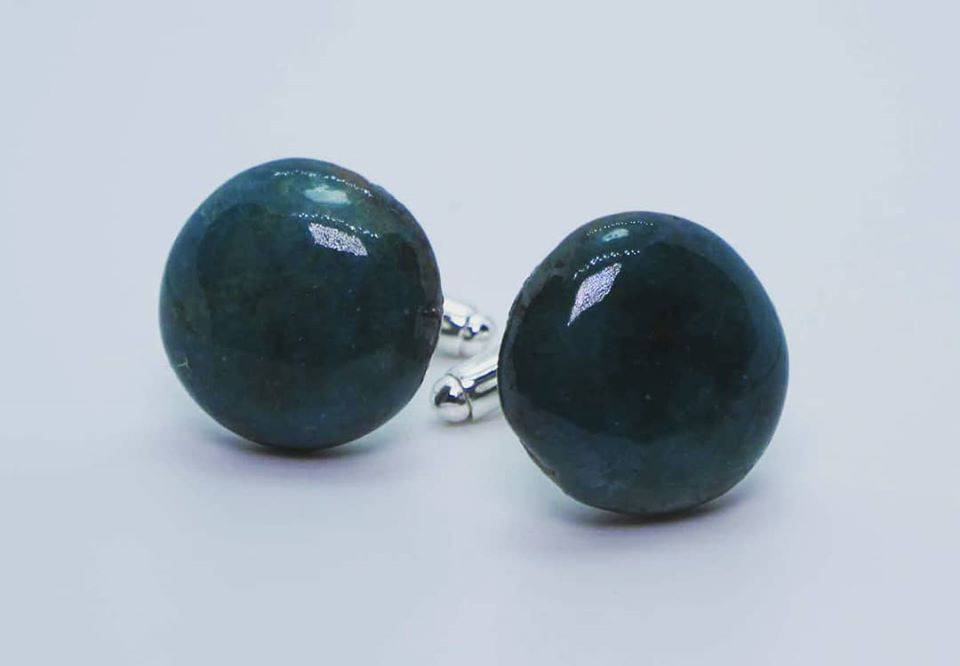Round cufflinks with enamelled Raku ceramic