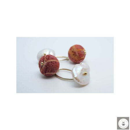 Gemelli in argento con madrepora e perle barocche