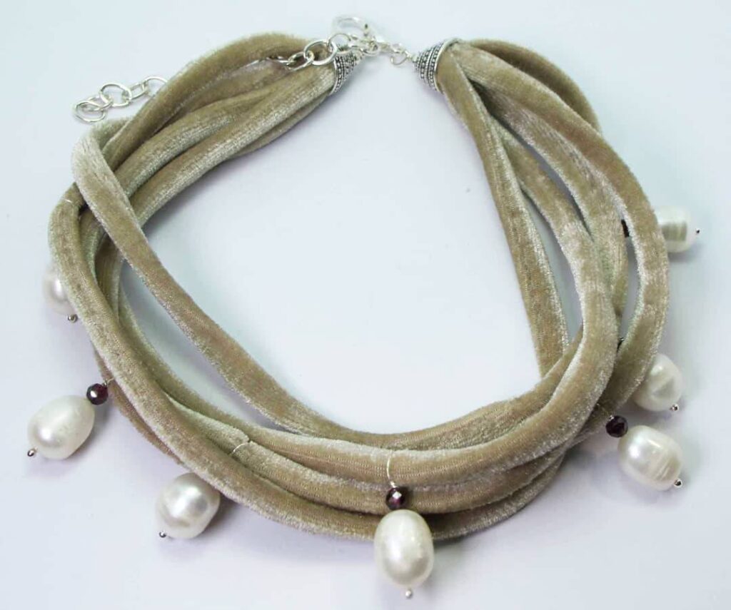 Multistrand velvet necklace with baroque pearls and rhodolite garnet