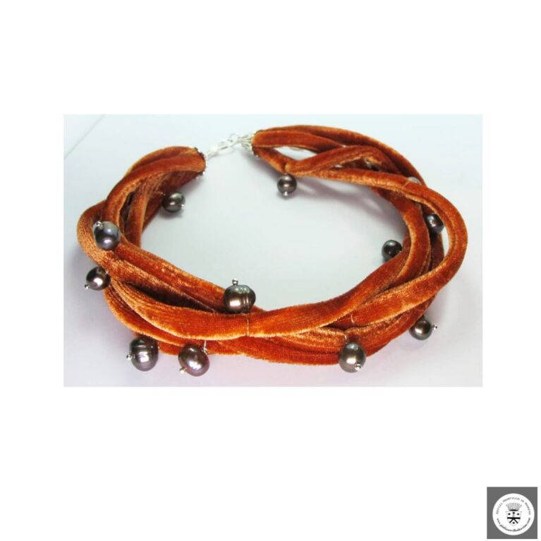 Collana multifilo in velluto color ruggine e perle grigie