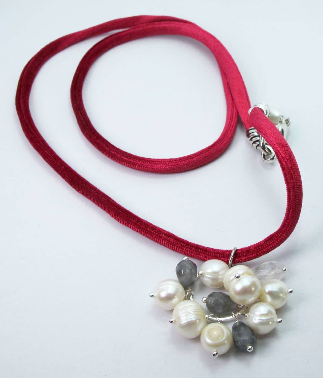 Red velvet necklace with baroque pearls and grey quartz