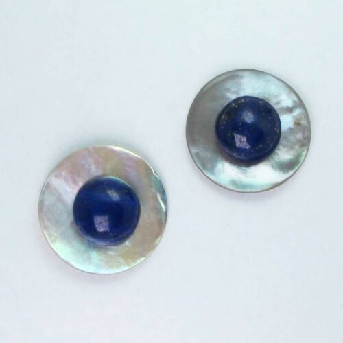 Earrings with Tahiti mother of pearl and cabochon lapis lazuli