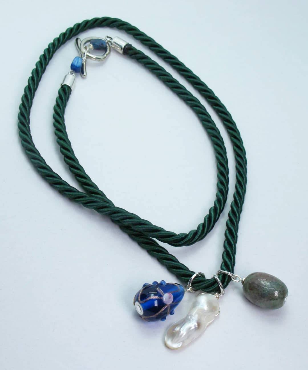 Green silk necklace with jasper, baroque pearl and Murano glass