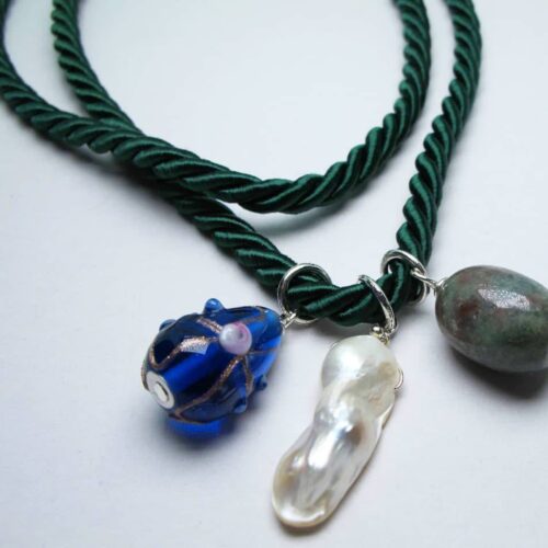 Green silk necklace with jasper, baroque pearl and Murano glass