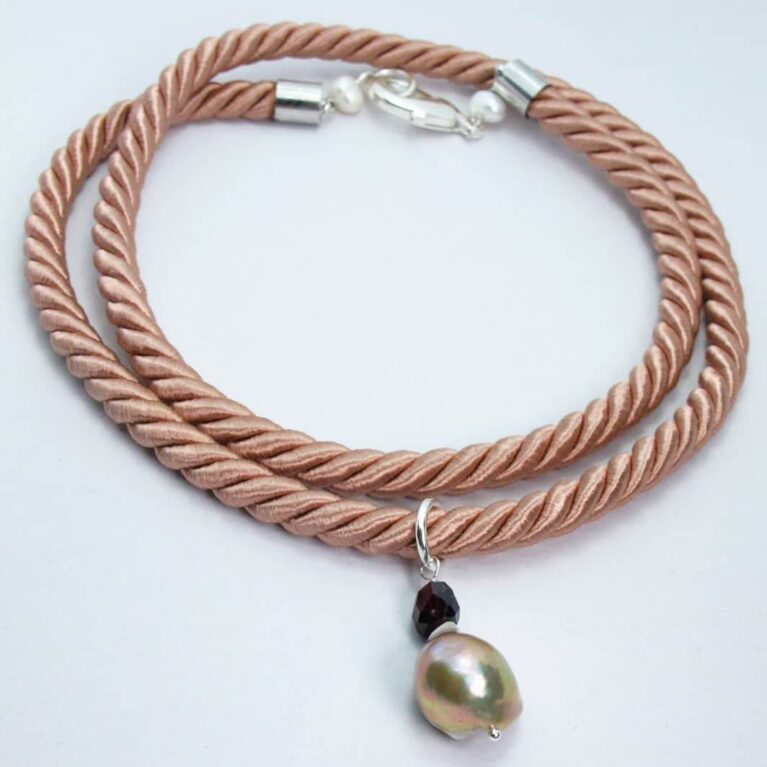 Pink silk necklace with big baroque pearl and garnet