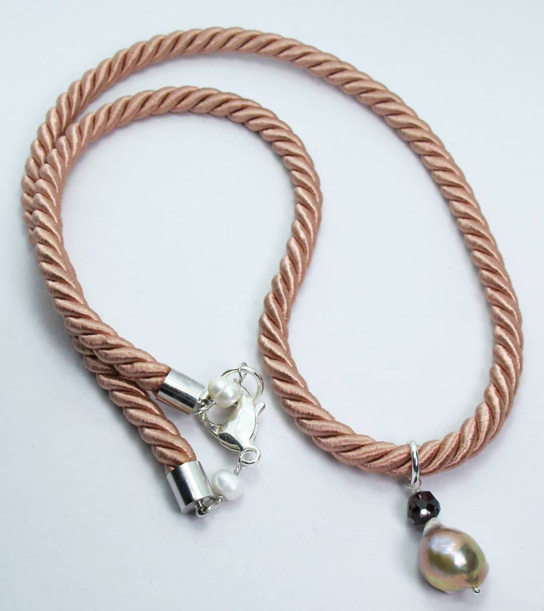 Pink silk necklace with big baroque pearl and garnet