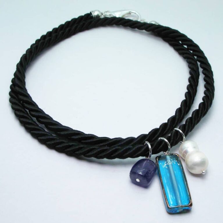 Black silk necklace with baroque pearl, glass and amethyst