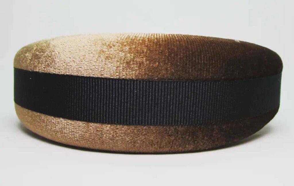 Brown velvet headband with black gros-grain ribbon