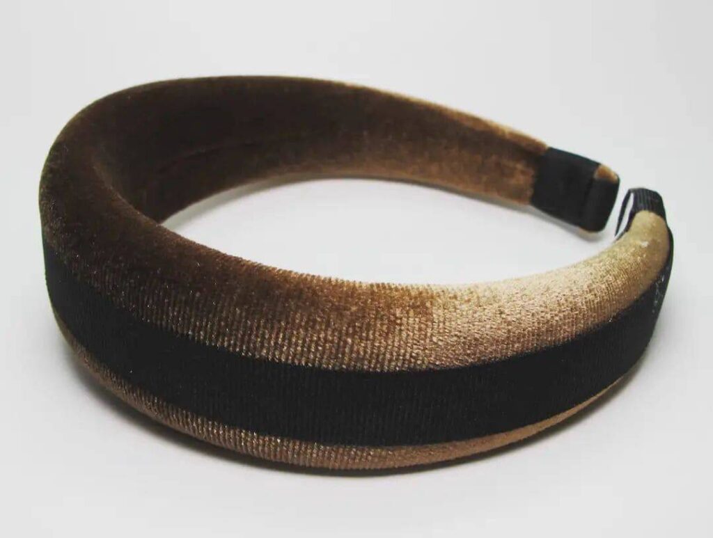 Brown velvet headband with black gros-grain ribbon