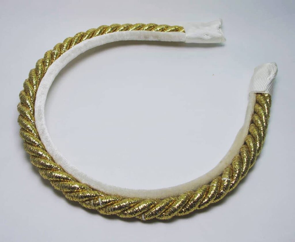 Velvet headband with golden ribbon