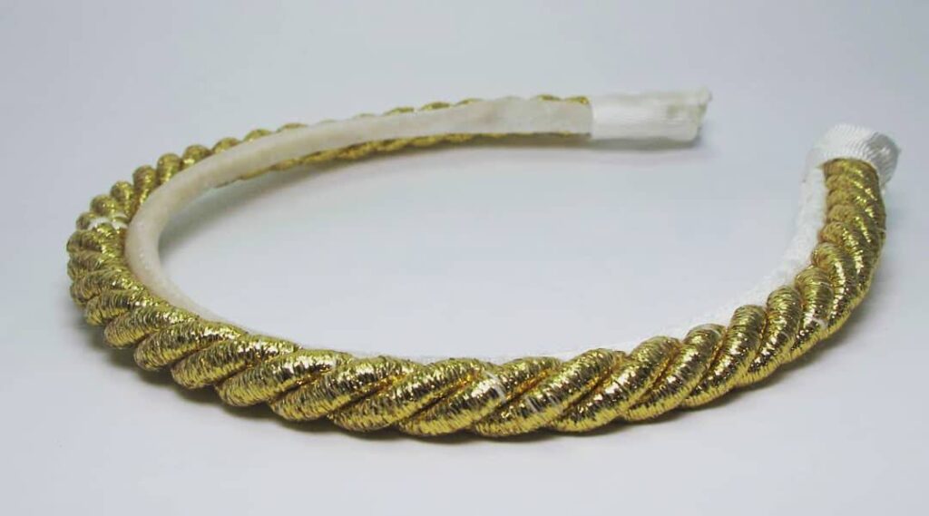 Velvet headband with golden ribbon