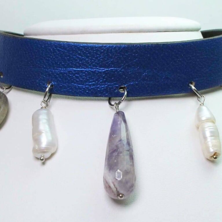 Double face genuine leather choker with amethyst, biwa pearls and labradorite