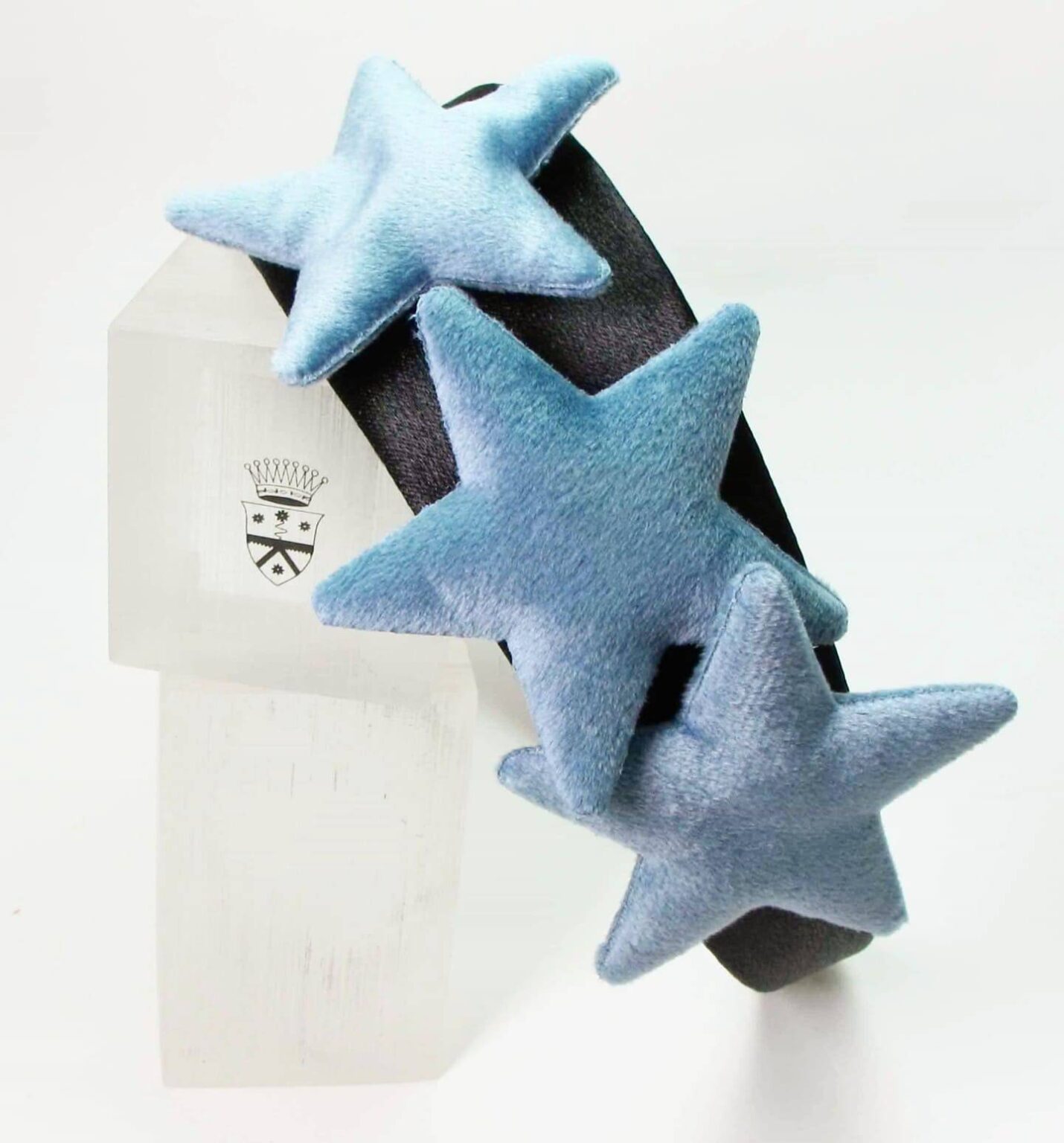 Black headband with velvet stars