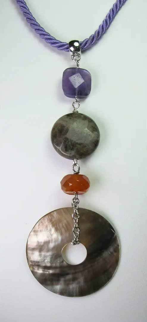Lilac silk necklace with Tahiti mother of pearl, carnelian, brown labradorite and amethyst