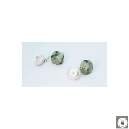 Gemelli con perle e diaspro kiwi