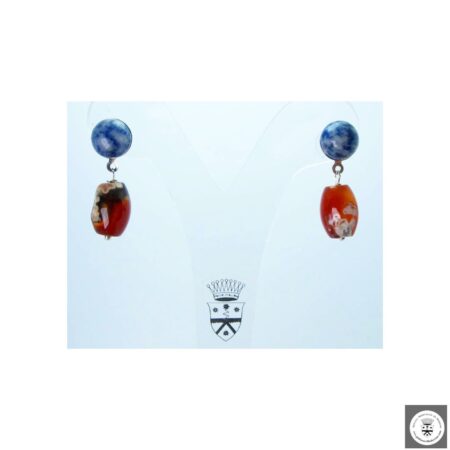 Orecchini con sodalite cabochon e corniola