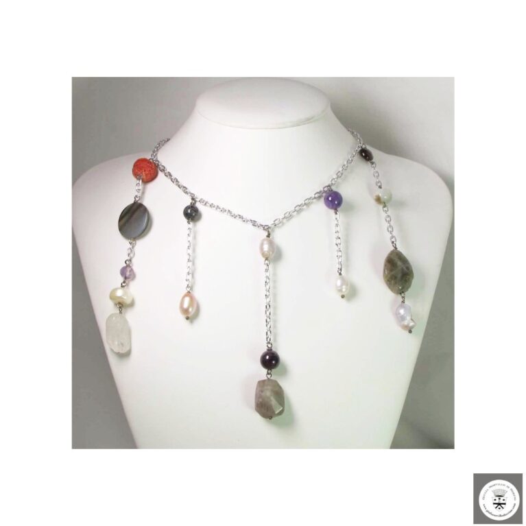 Aluminium necklace with pearls and semi-precious stones