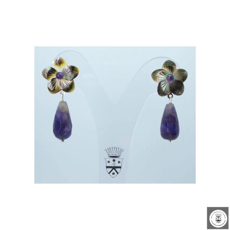 Orecchini con fiore di madreperla Tahiti nera incisa e ametiste cabochon