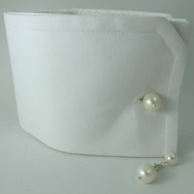 Cufflinks with pearls