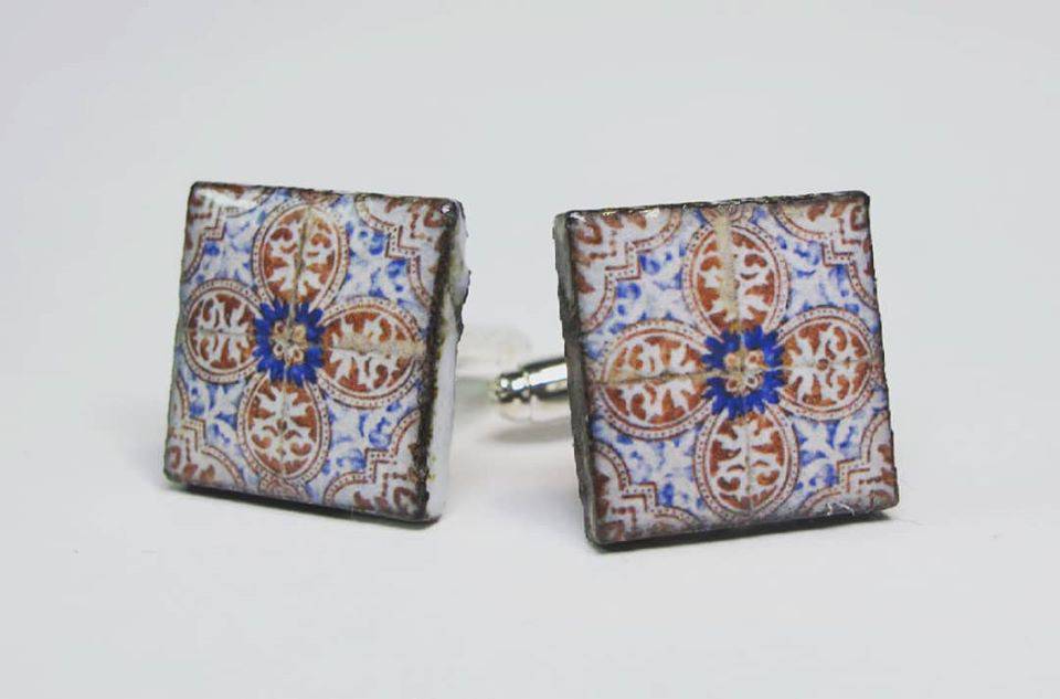 Cufflinks with enamelled lava lapilli (mosaic design)