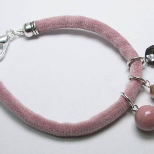 Pink velvet bracelet with baroque pearl, rhodonite and smoky quartz