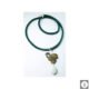 Collana in velluto verde con perla barocca, gallo in occhio di tigre e amazzonite