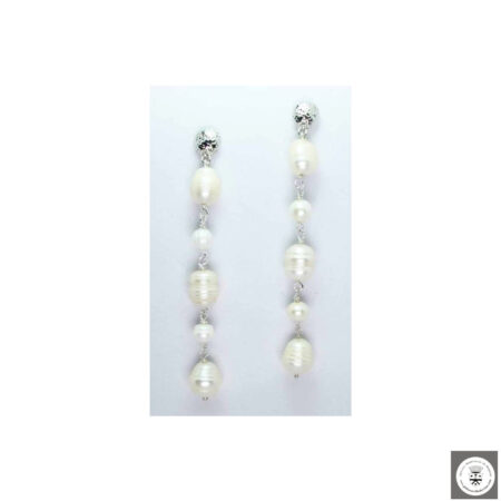 Orecchini lunghi con perle di fiume barocche bianche