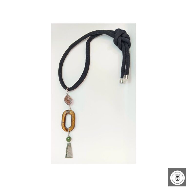 Collana con occhio di tigre, giada verde africana, labradorite e agata del Botswana